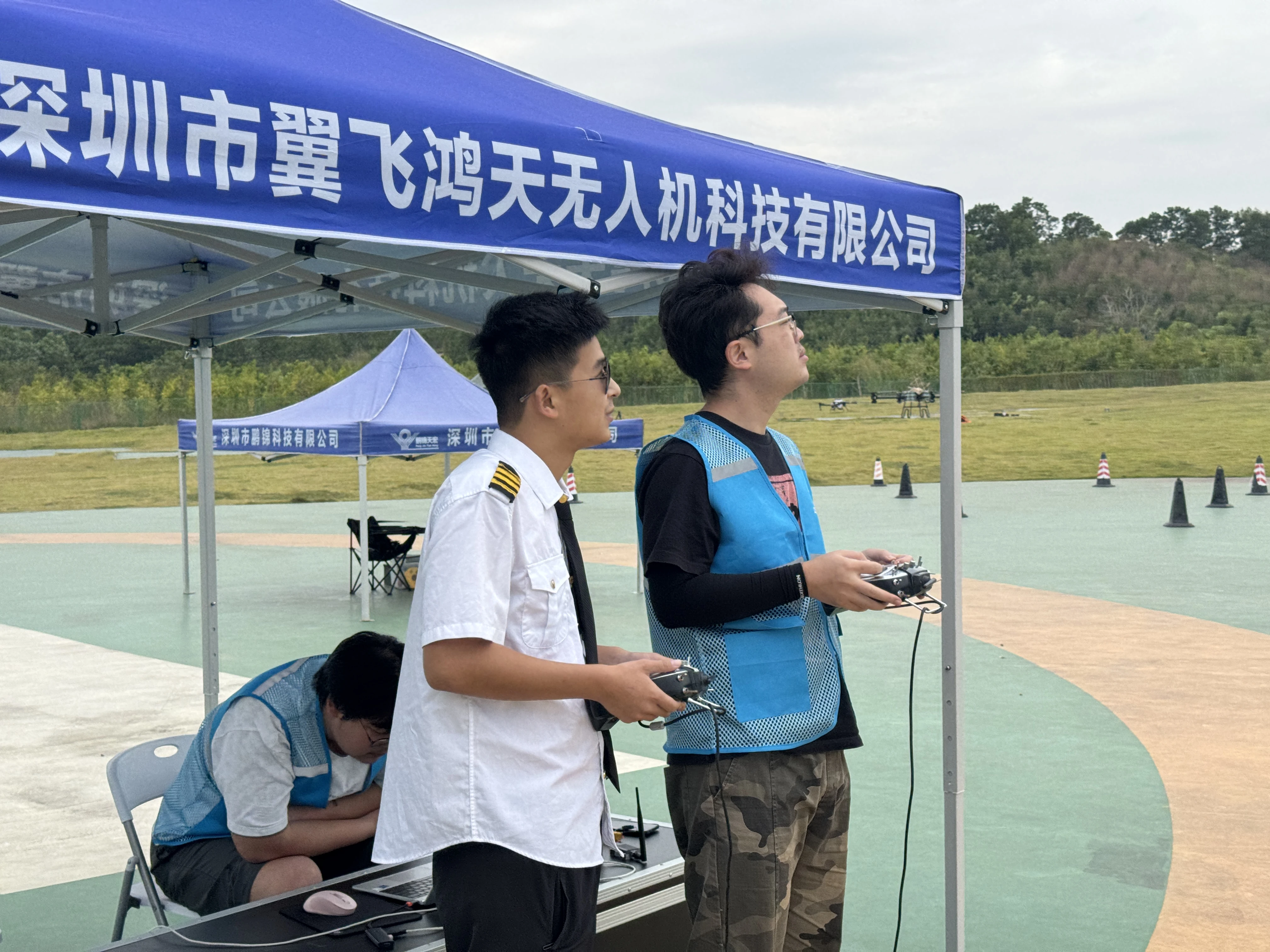 雨天、大风天无人机能飞吗？极端天气飞行安全手册