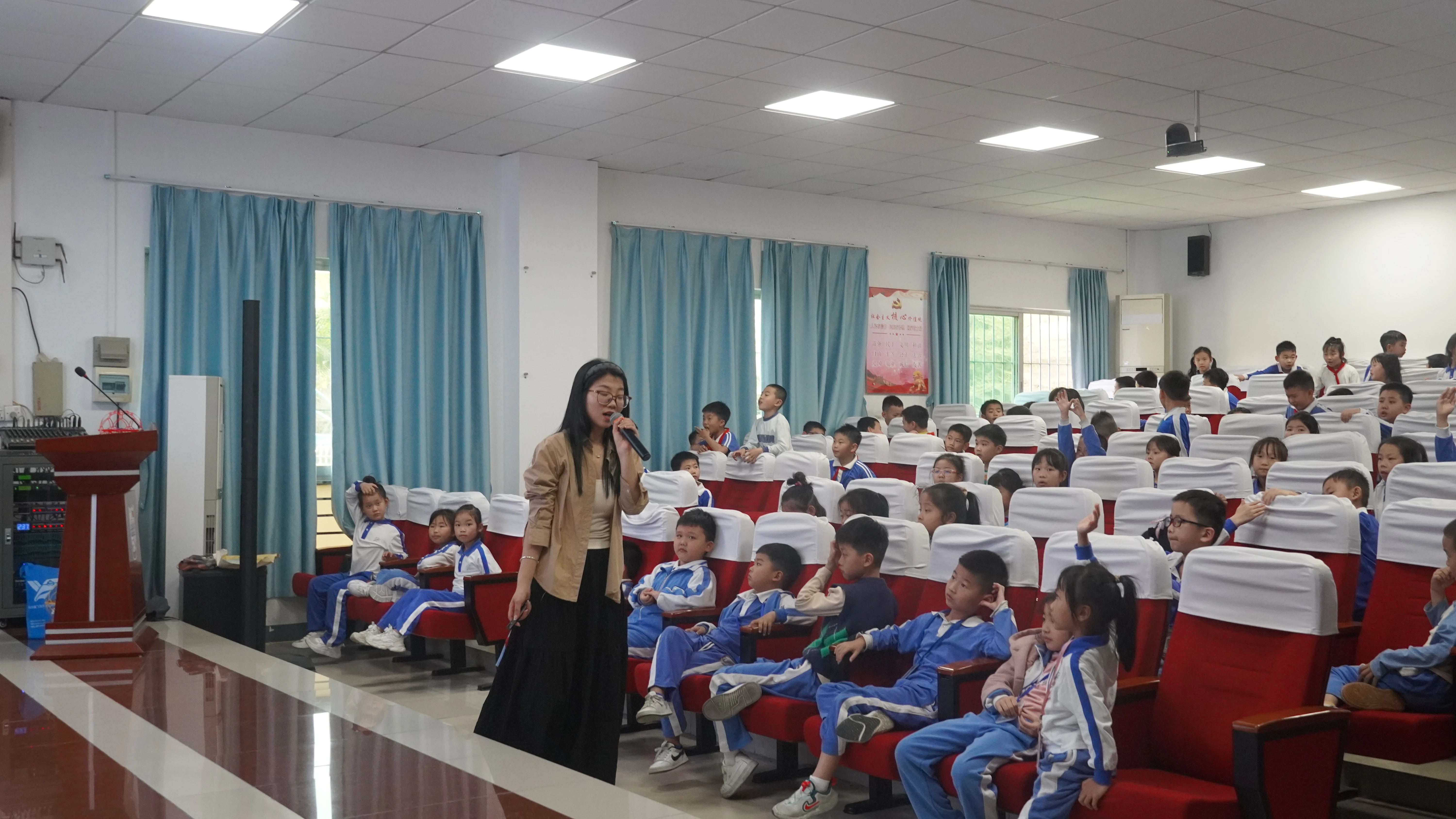 观澜锦明学校