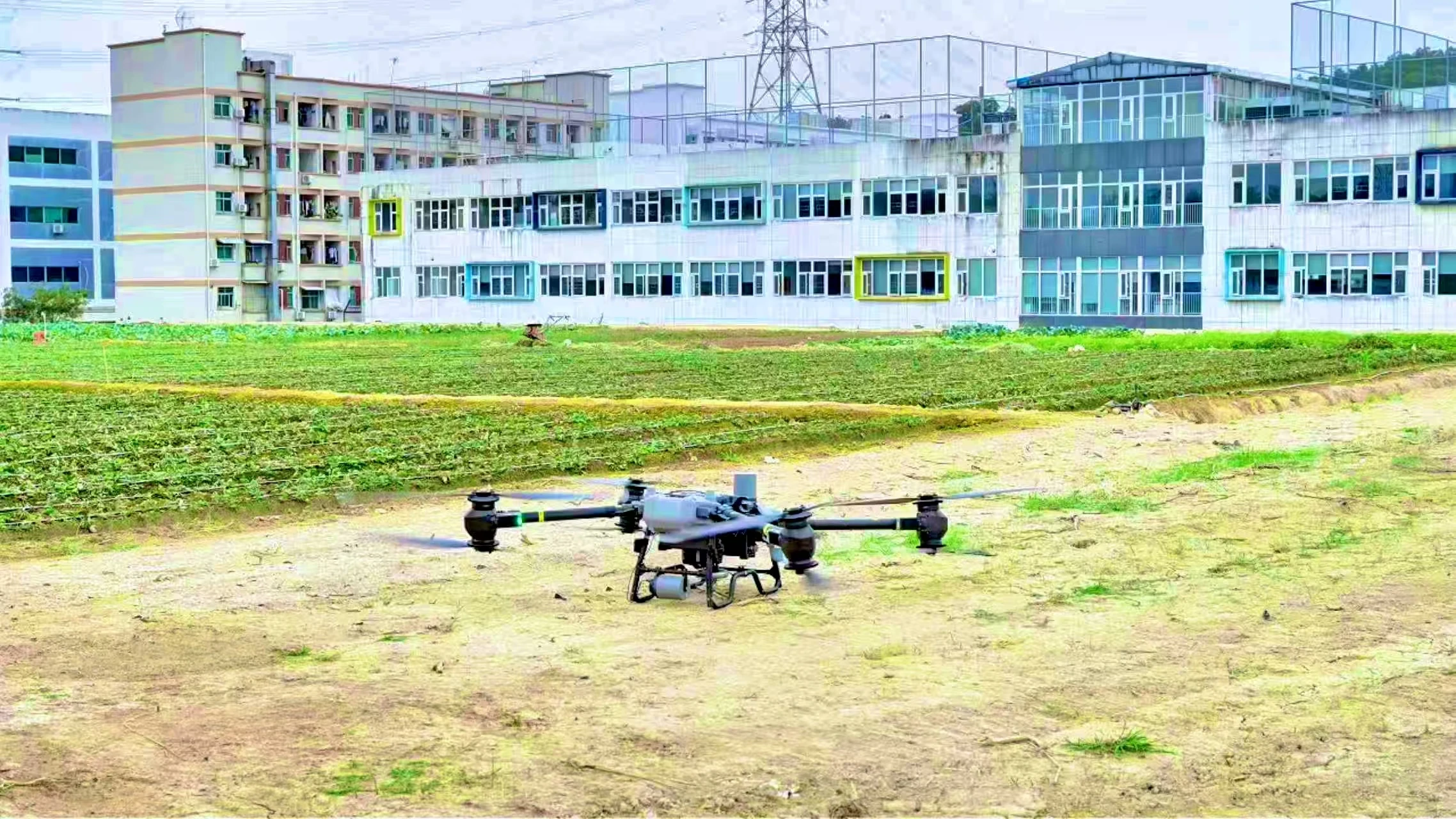 龙华附近无人机培训基地哪个好？选正规基地，低空就业少走弯路